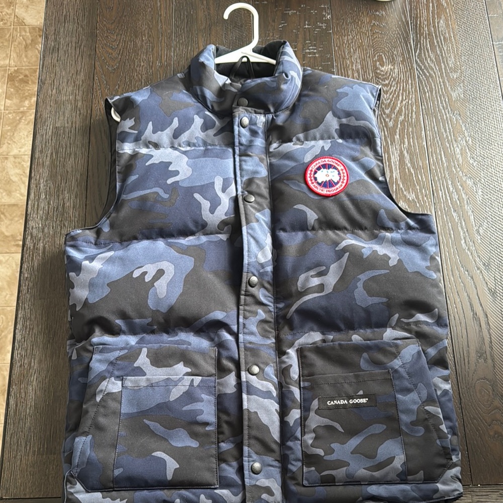 Canada Goose Men's Camouflage Puffer Vest